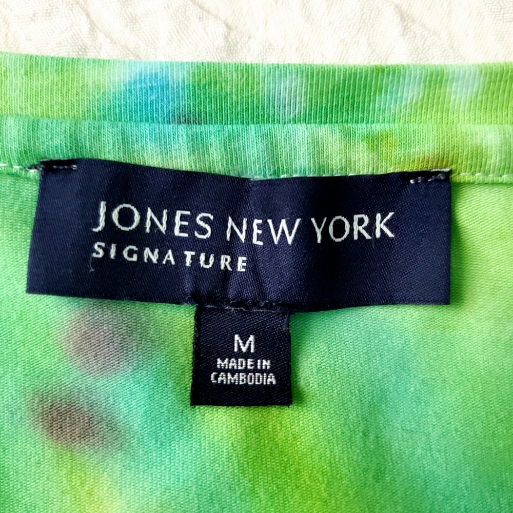 Jones New York Tie Dye V-neck Short Sleeve Top, Size Medium - Picture 6 of 15